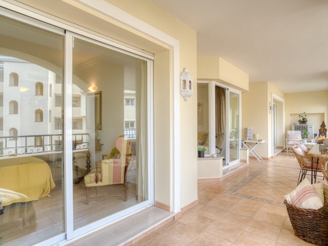 Appartement avec 2 Chambres  à Elviria