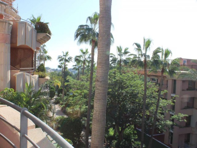 2 Bedrooms Apartment in Marbella
