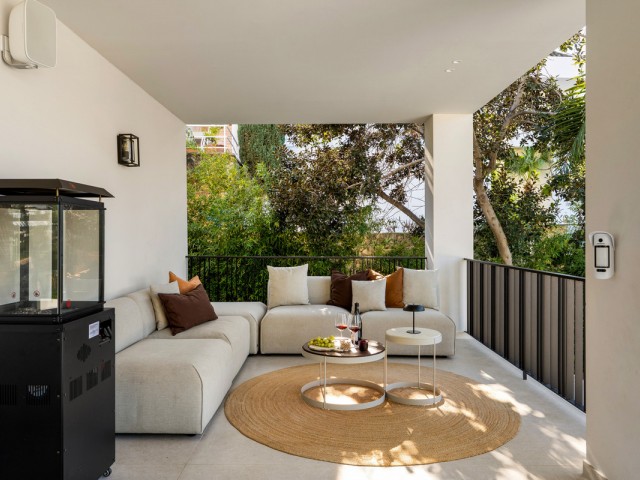 6 Schlafzimmer Villa in Nueva Andalucía