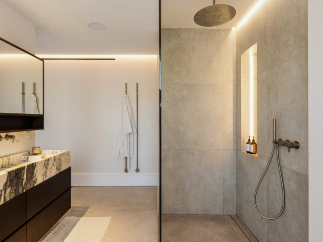 6 Schlafzimmer Villa in Nueva Andalucía