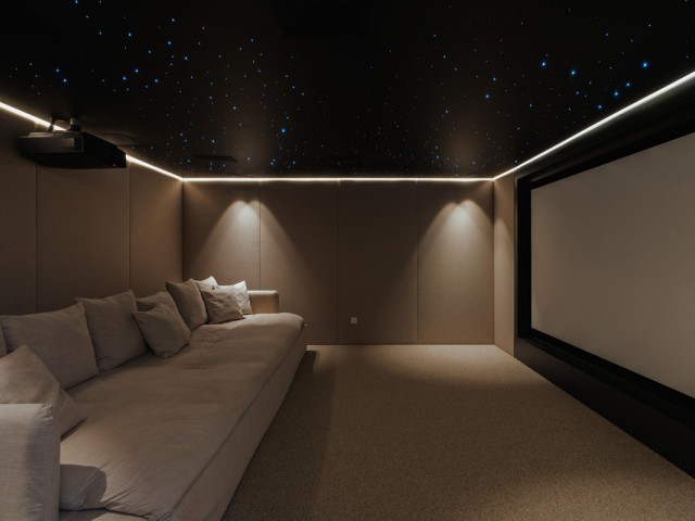 6 Schlafzimmer Villa in Nueva Andalucía