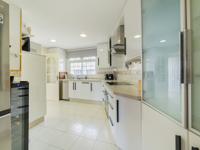 4 Makuuhuoneen Rivitalo Torreblanca