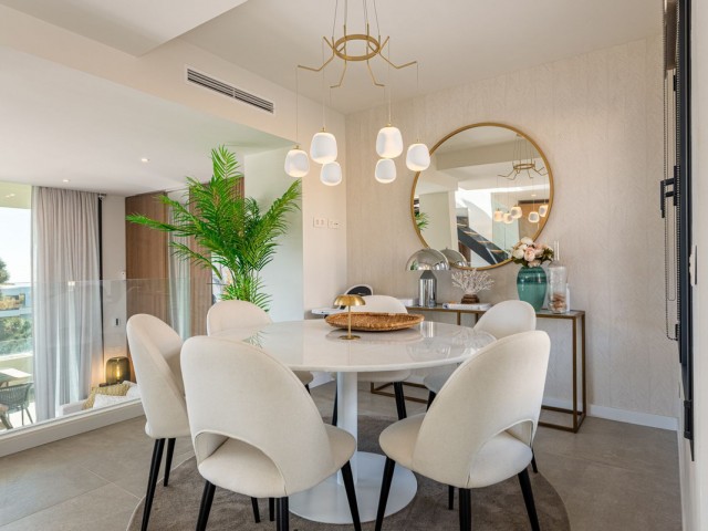 Maison mitoyenne avec 3 Chambres  à Cabopino