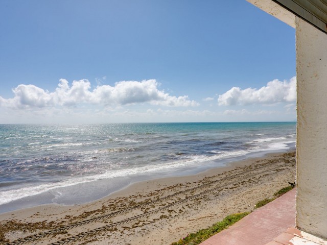 3 Sovrums Villa i Estepona