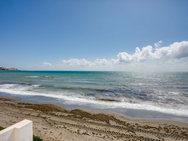 3 Sovrums Villa i Estepona