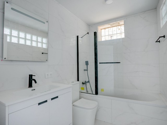 3 Sovrums Villa i Estepona