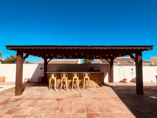 Villa avec 4 Chambres  à La Duquesa