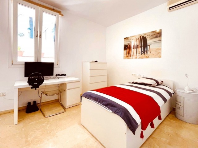 Villa avec 4 Chambres  à La Duquesa