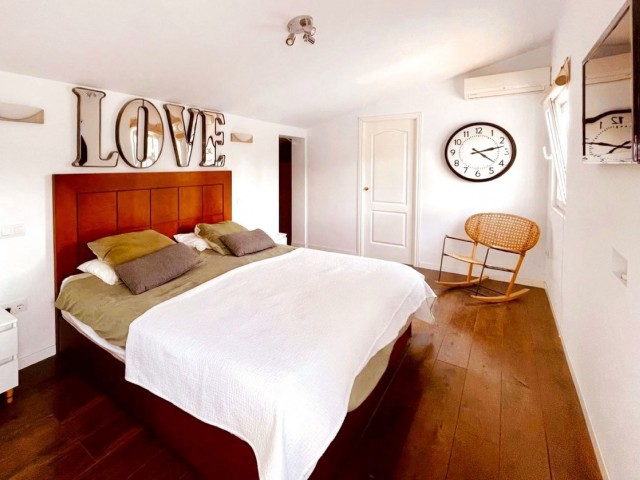 Villa avec 4 Chambres  à La Duquesa