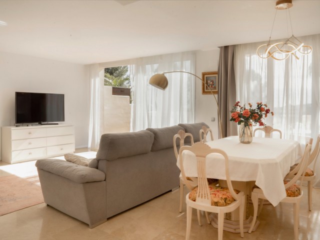 2 Schlafzimmer Apartment in Benahavís