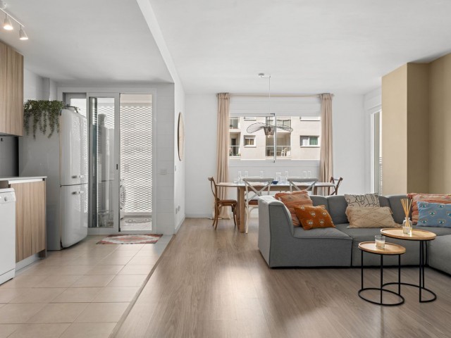Appartement avec 3 Chambres  à Estepona
