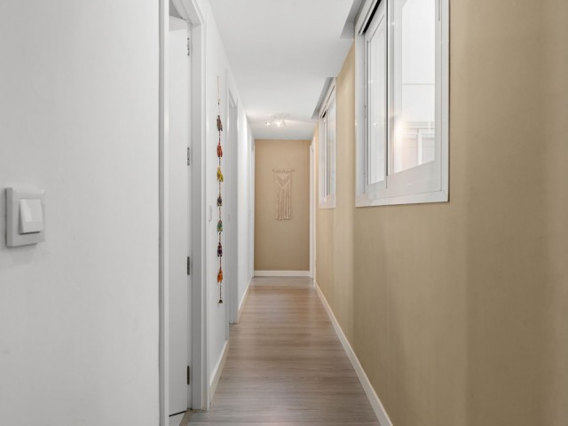 Appartement avec 3 Chambres  à Estepona