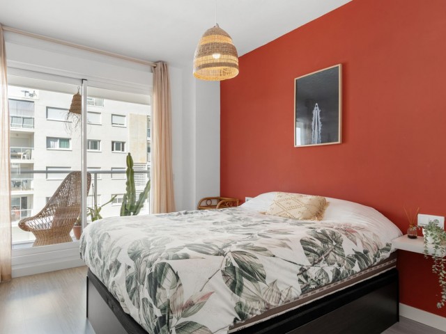 Appartement avec 3 Chambres  à Estepona