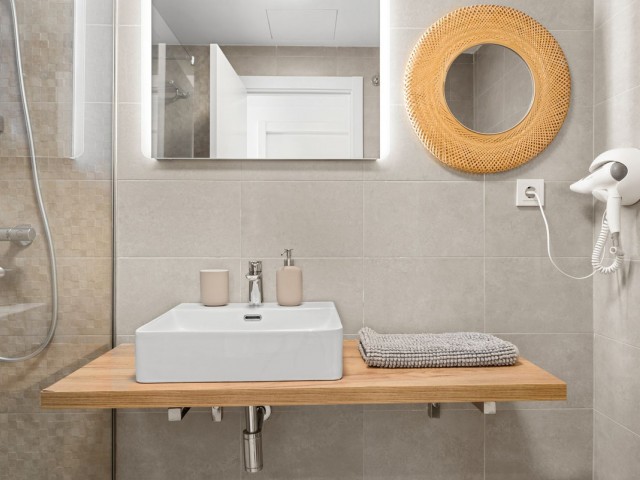 Appartement avec 3 Chambres  à Estepona