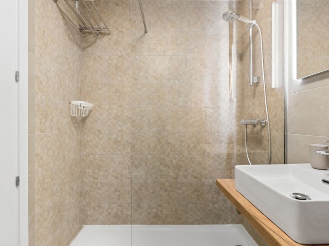 Appartement avec 3 Chambres  à Estepona