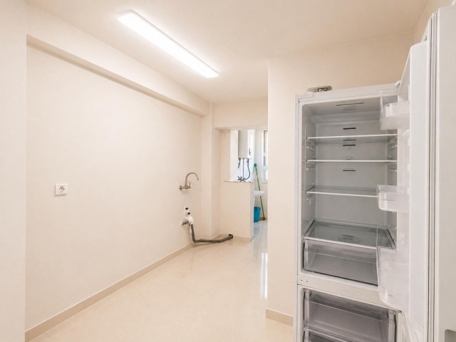 3 Makuuhuoneen Huoneisto La Carihuela