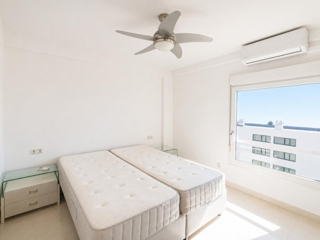 3 Makuuhuoneen Huoneisto La Carihuela