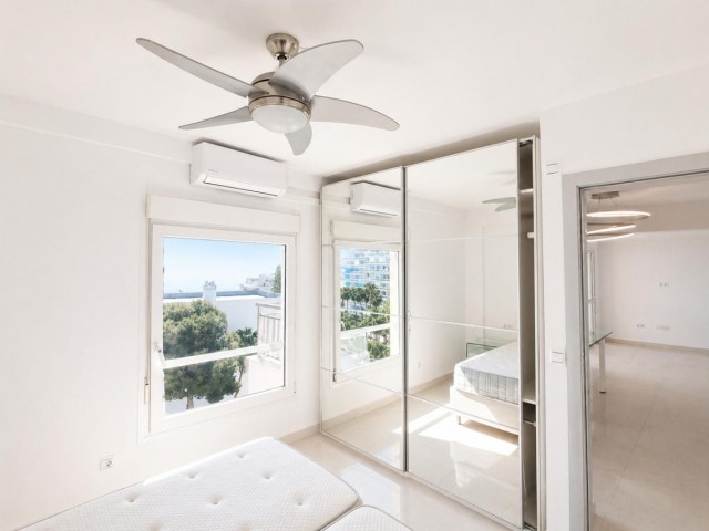 3 Makuuhuoneen Huoneisto La Carihuela