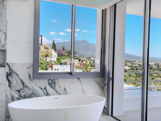 5 Soveroms Villa i Benahavís