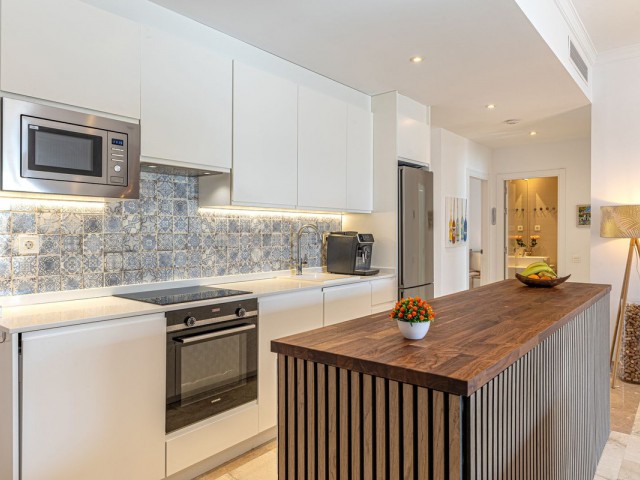 3 Bedrooms Apartment in Benahavís