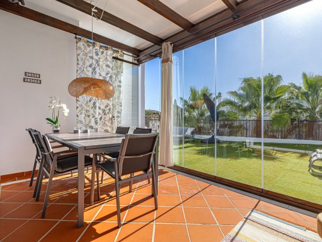 3 Bedrooms Apartment in Benahavís