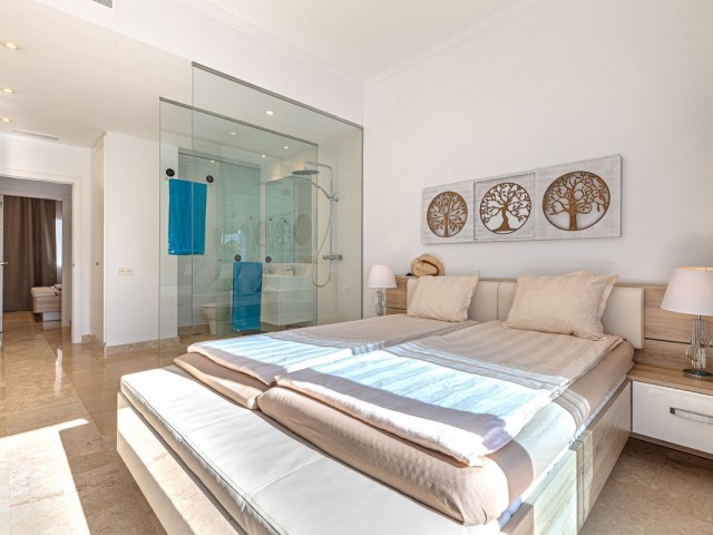 3 Bedrooms Apartment in Benahavís