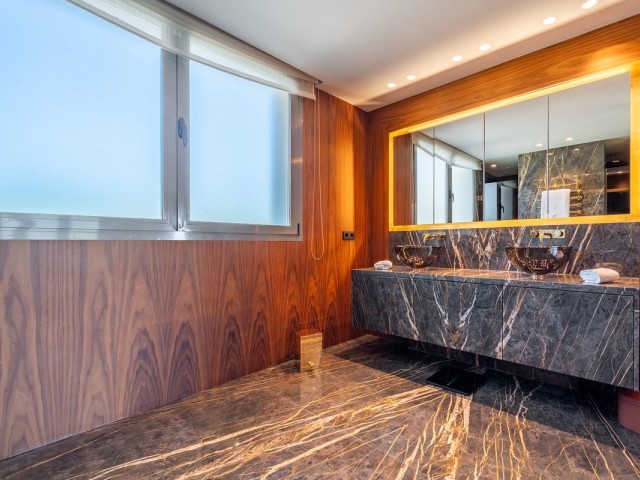 7 Makuuhuoneen Huvila Sotogrande