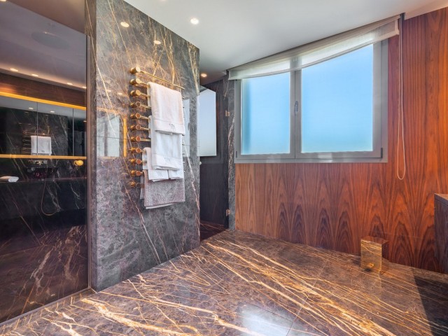 7 Makuuhuoneen Huvila Sotogrande