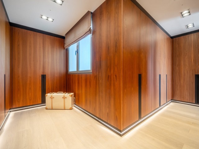 7 Makuuhuoneen Huvila Sotogrande