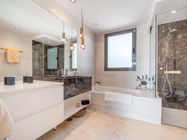 7 Makuuhuoneen Huvila Sotogrande