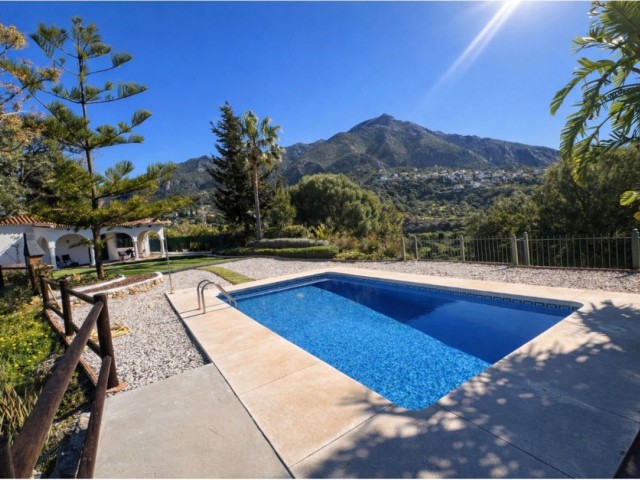 2 Slaapkamer Villa in Istán