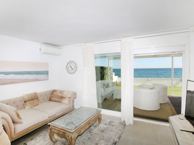 Appartement avec 4 Chambres  à Estepona