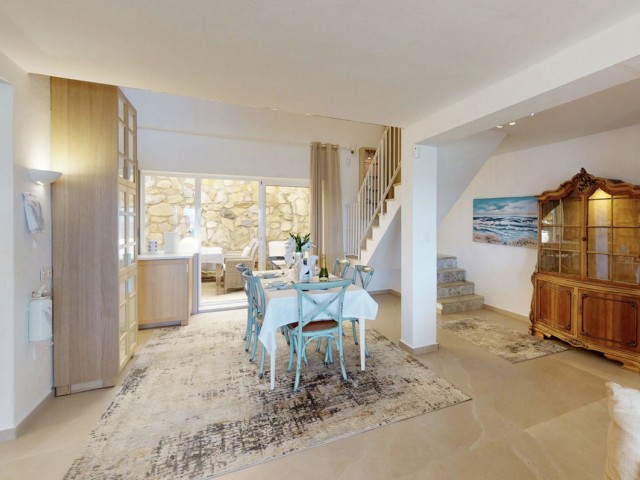 Appartement avec 4 Chambres  à Estepona