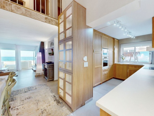 Appartement avec 4 Chambres  à Estepona