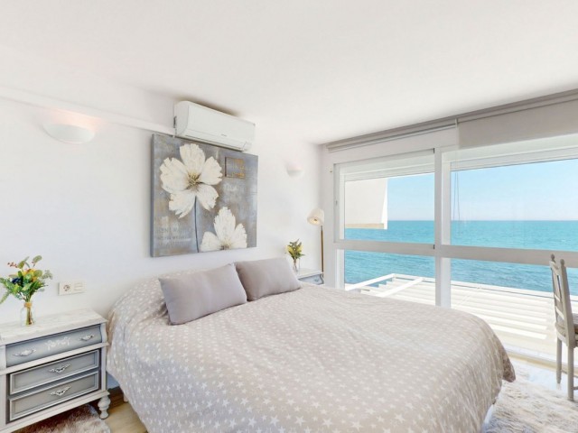 Appartement avec 4 Chambres  à Estepona