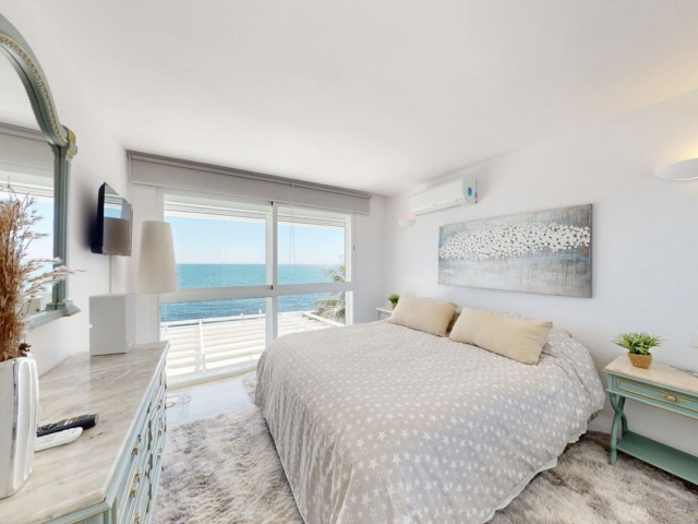 Appartement avec 4 Chambres  à Estepona