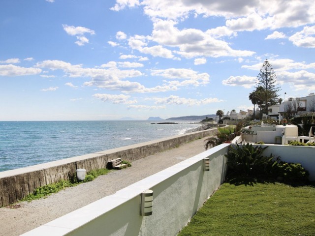 Appartement avec 4 Chambres  à Estepona