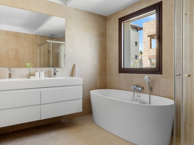 Villa avec 4 Chambres  à Benahavís