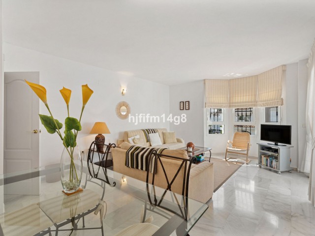 Takvåning i Nueva Andalucía