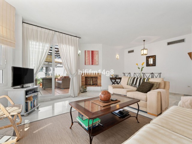 Takvåning i Nueva Andalucía