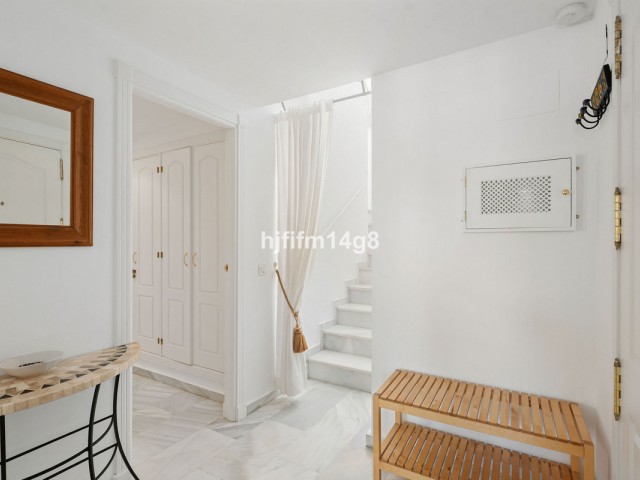 Takvåning i Nueva Andalucía