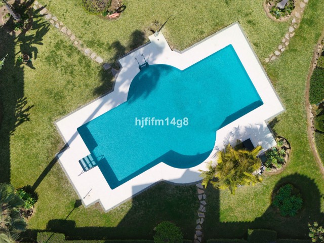 Takvåning i Nueva Andalucía