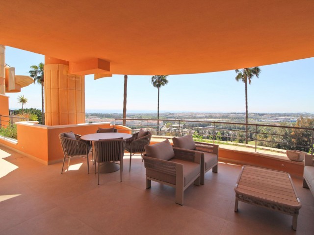 3 Schlafzimmer Apartment in Nueva Andalucía