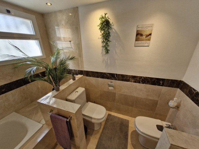 2 Slaapkamer Appartement in Calahonda
