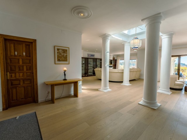 4 Soveroms Villa i Benahavís