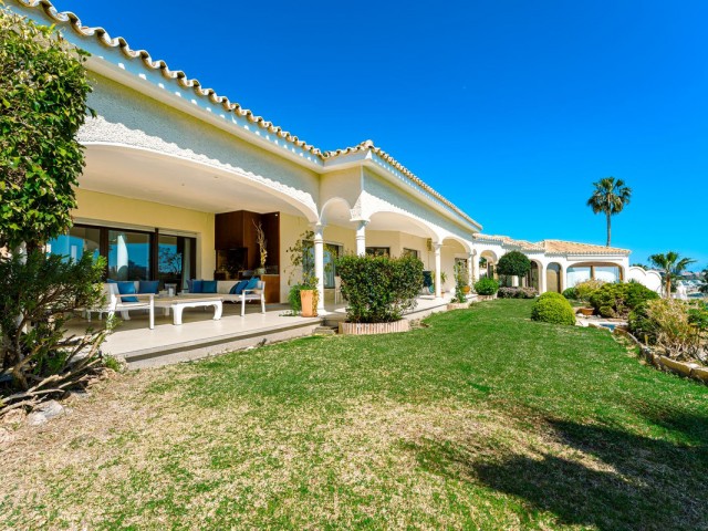 4 Soveroms Villa i Benahavís