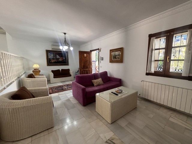 3 Schlafzimmer Villa in Nueva Andalucía