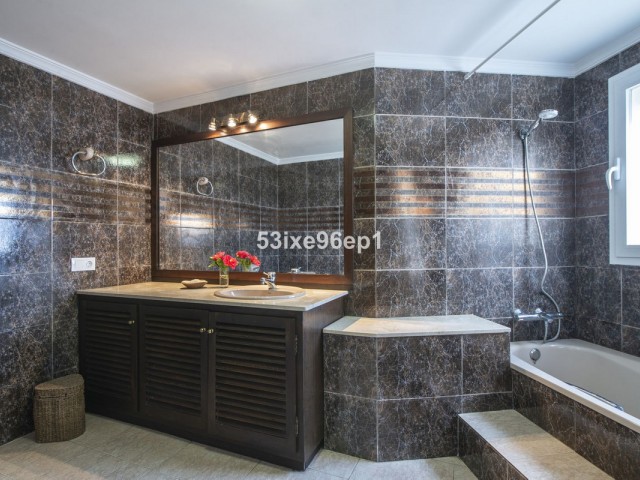 3 Schlafzimmer Reihenhaus in Estepona