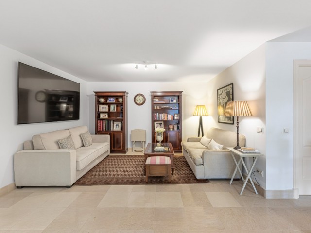 2 Makuuhuoneen Huoneisto Benahavís