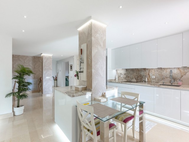 2 Makuuhuoneen Huoneisto Benahavís